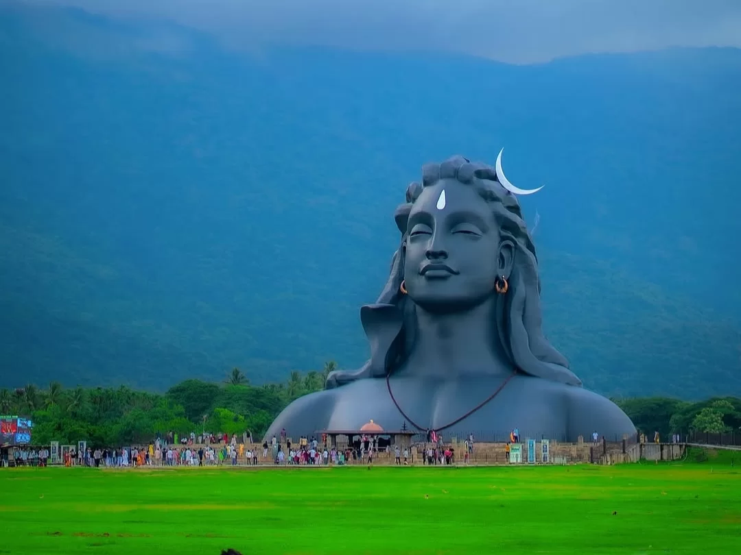 Adiyogi Shiva Statue, iconic 112-foot black bust of Lord Shiva at Isha Yoga Center, Coimbatore with scenic hills backdrop