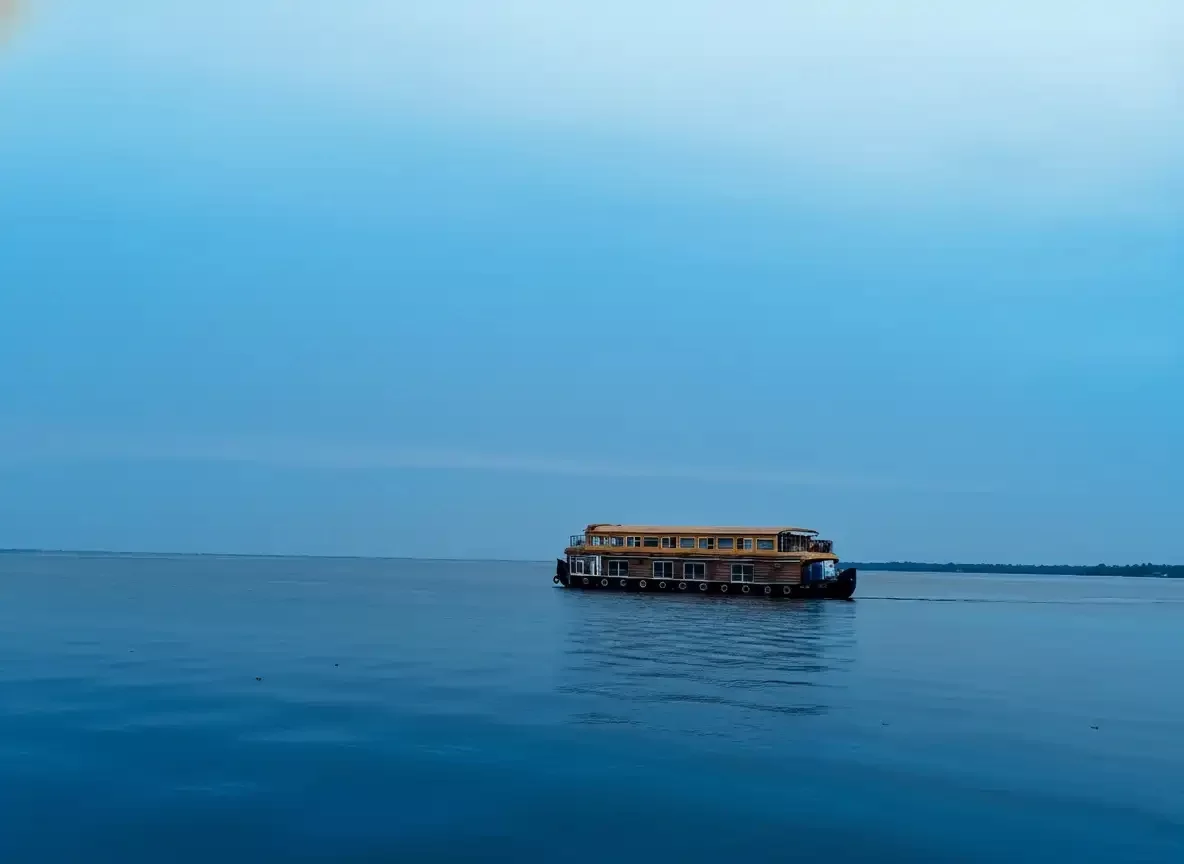 Alleppey Backwaters houseboat cruise on Vembanad Lake, Kerala backwater tourism destination.