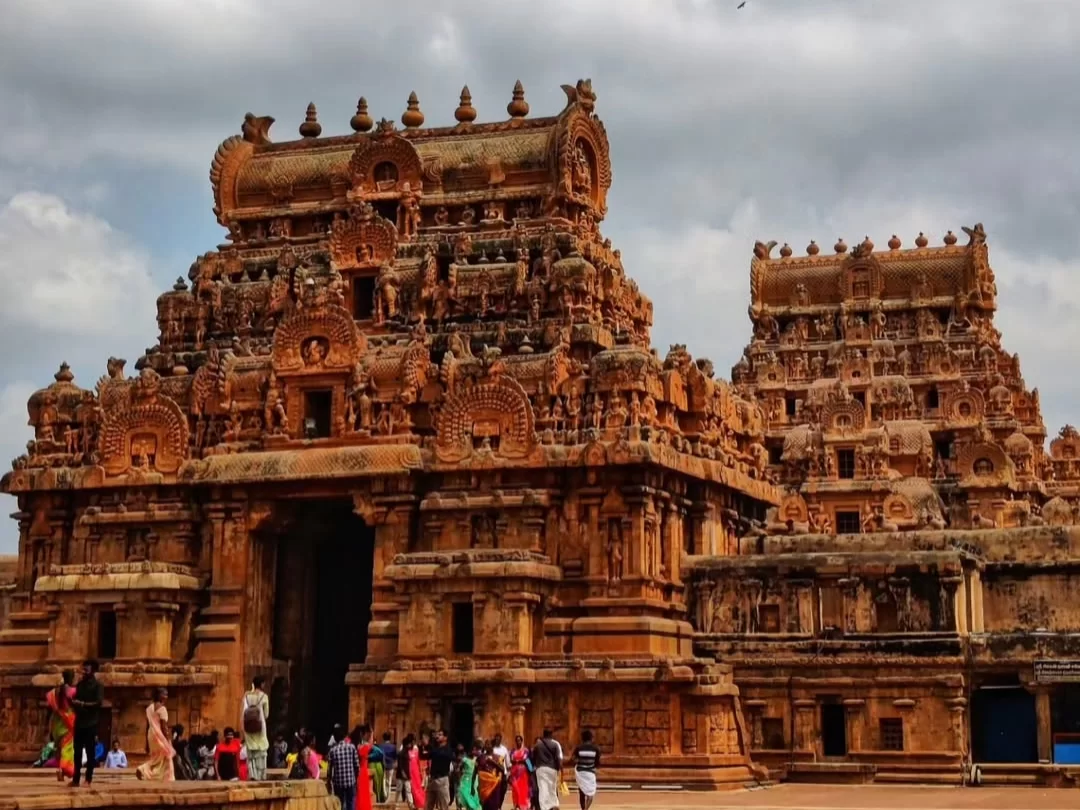 Brihadisvara Temple, UNESCO World Heritage Chola temple in Thanjavur with towering vimana and intricate stone carvings