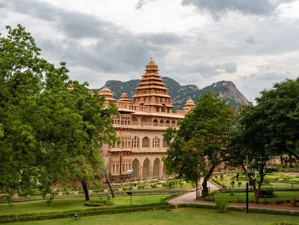 Chandragiri Fort and Museum, Tirupati – historic Vijayanagara palace complex with scenic gardens and hills