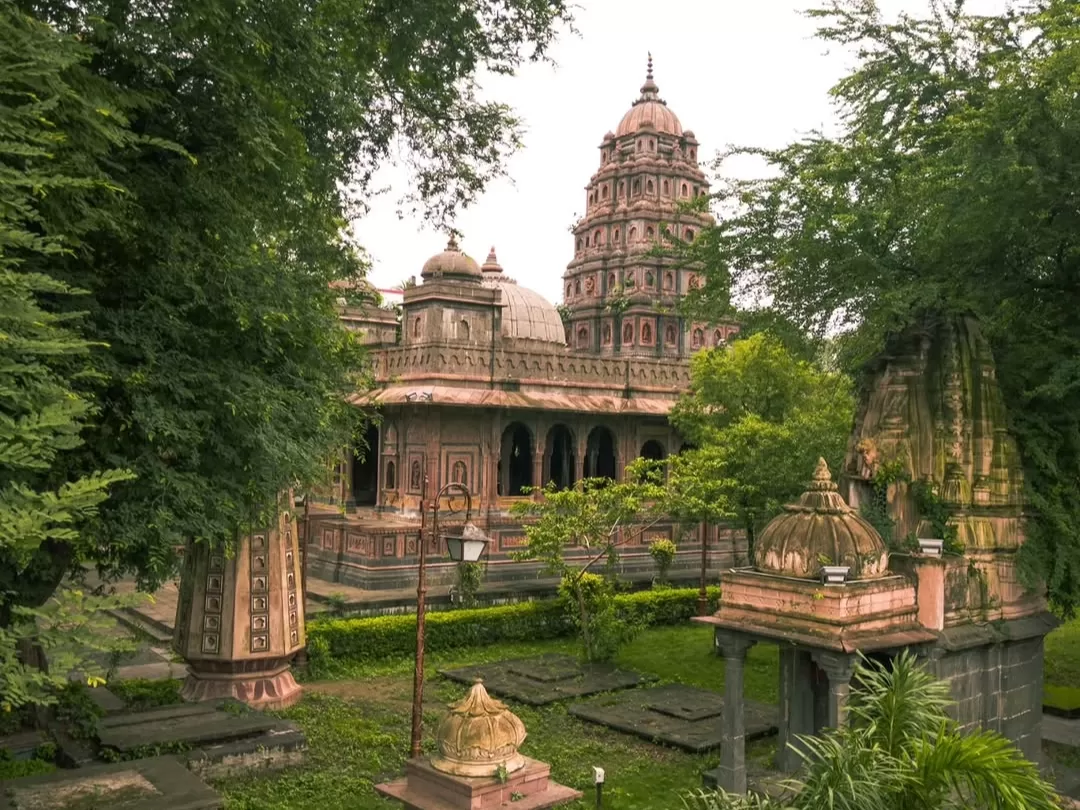 Chhatribagh cenotaph complex in Indore, Madhya Pradesh surrounded by lush greenery, a heritage attraction often included in Madhya Pradesh tour packages