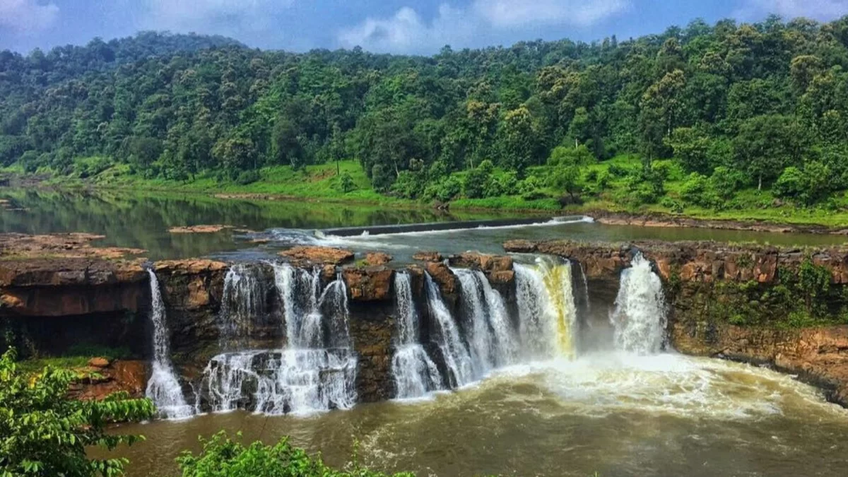 Gira Waterfall