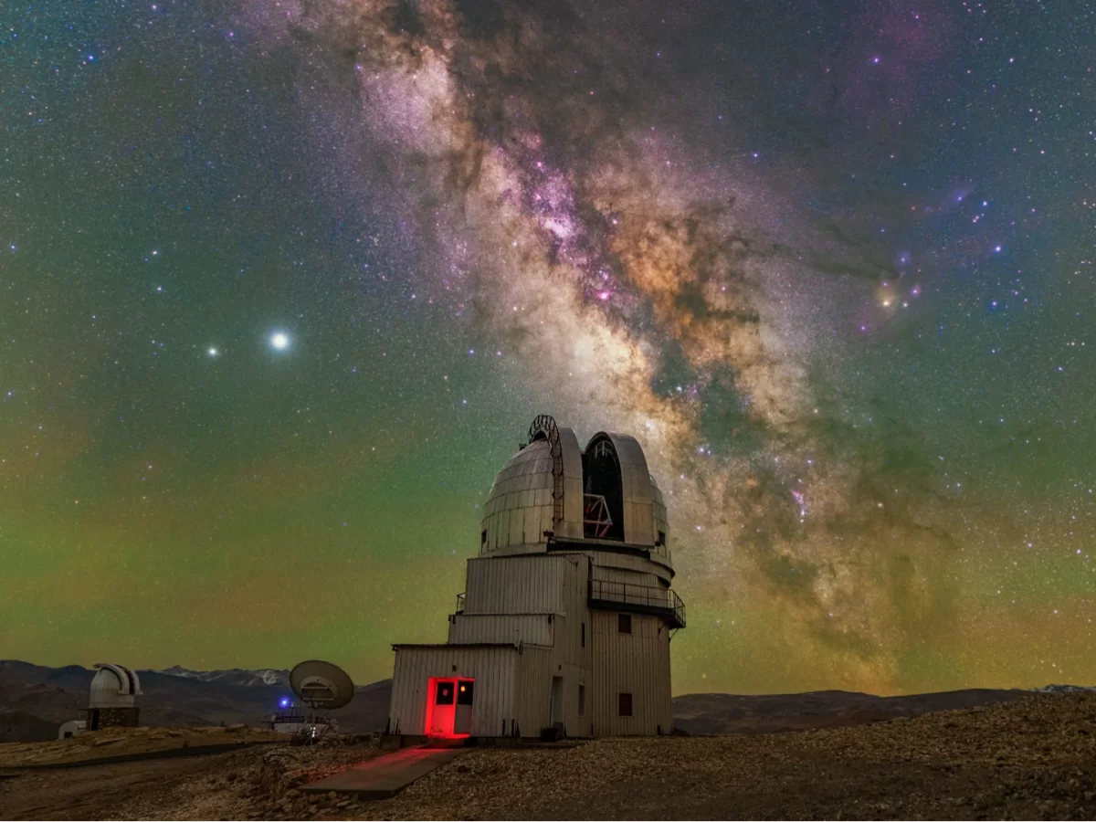 le Indian Astronomical Observatory Ladakh dual silver domes open Milky Way galaxy vibrant core airglow red door antenna starry night desert ridge, IIA cosmic wonders dark skies, perfect astrophotography stargazing package. 