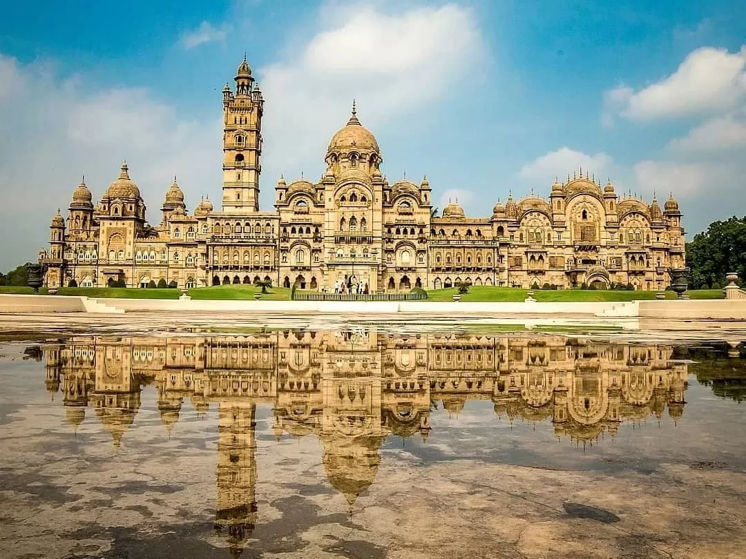 Maharaja Fatehsinh Museum Vadodara grand heritage museum showcasing royal art collections in Gujarat.