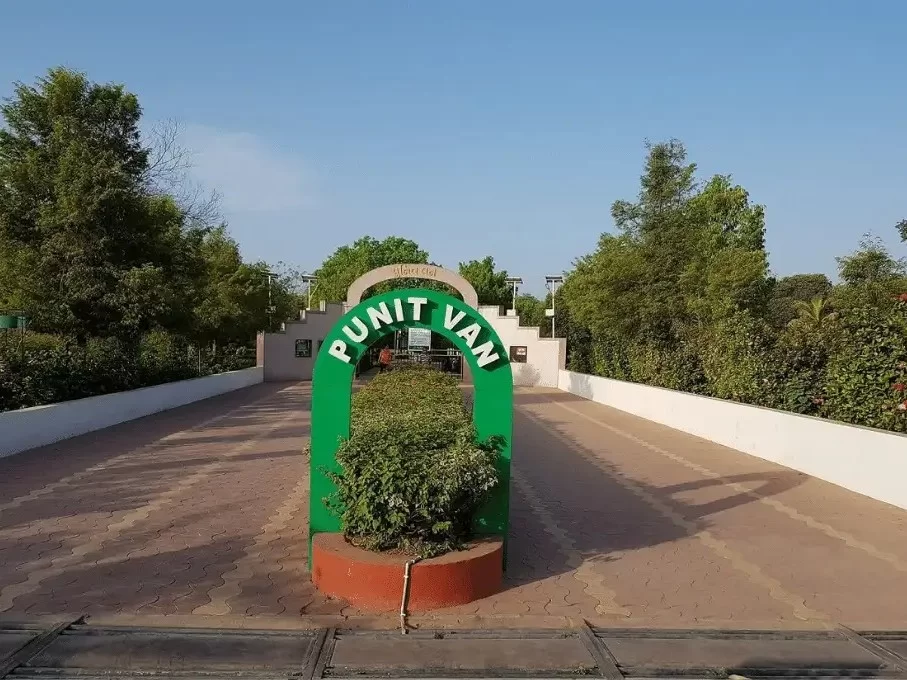 Punit Van Gandhinagar, unique botanical garden in Gujarat featuring zodiac-themed plants and lush green landscapes.