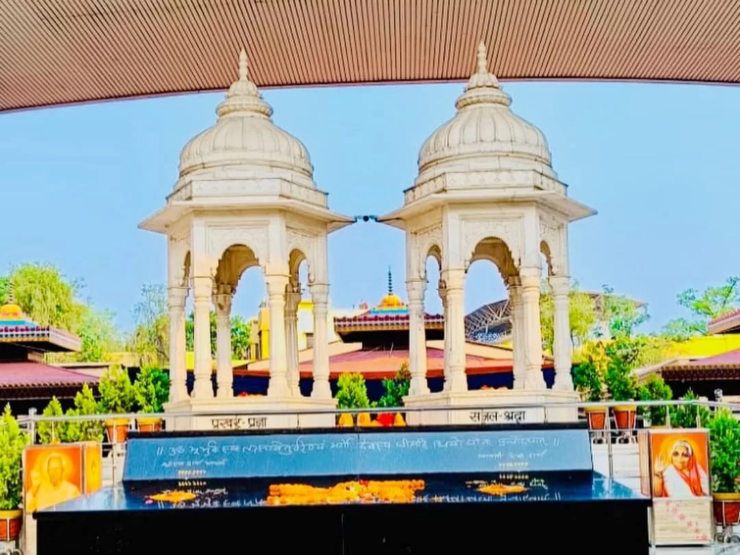 Shantikunj Gayatri Parivar in Haridwar, Uttarakhand featuring elegant white domed pavilions and a peaceful spiritual campus, a prominent religious center included in Uttarakhand tour packages