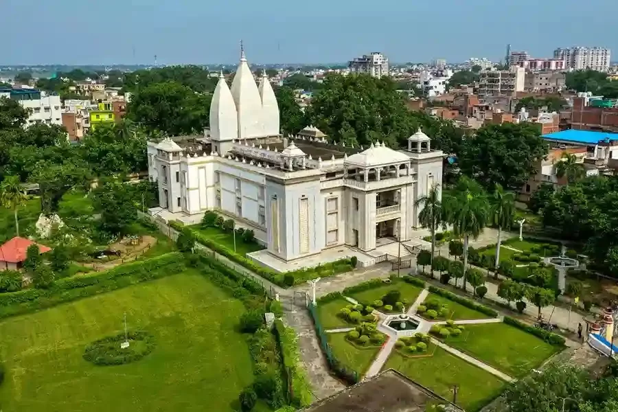 Shri Satyanarayan Tulsi Manas Mandir Varanasi, serene white marble temple dedicated to Lord Ram featuring beautiful gardens and spiritual ambiance in Uttar Pradesh.