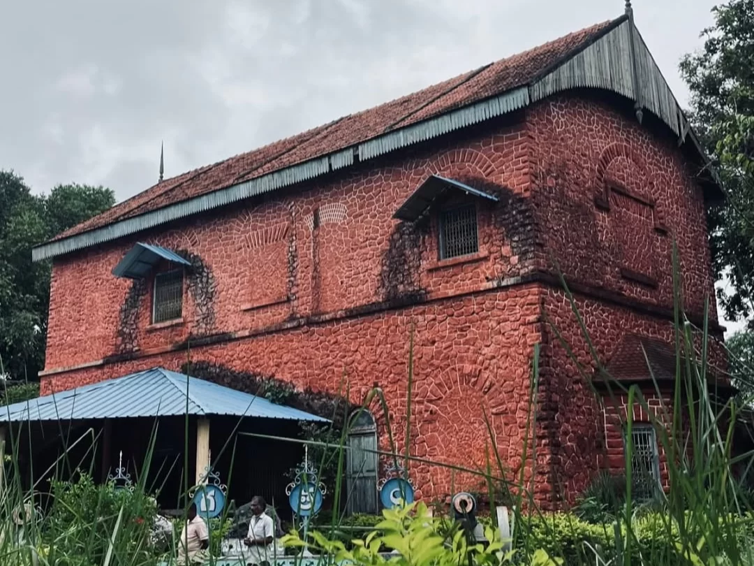 Sir Arthur Cotton Museum Dowleswaram heritage building in Andhra Pradesh tour packages.