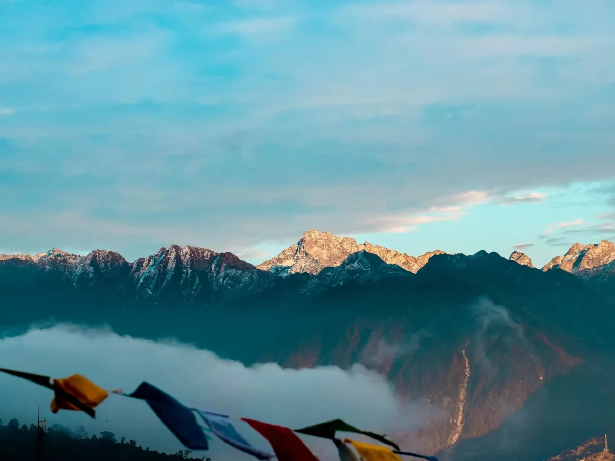 Tawang Viewpoint Arunachal Pradesh scenic hilltop offering breathtaking Himalayan mountain views and panoramic landscapes.