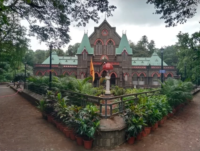 Town Hall Museum historic colonial era building showcasing art and heritage in Maharashtra tour packages