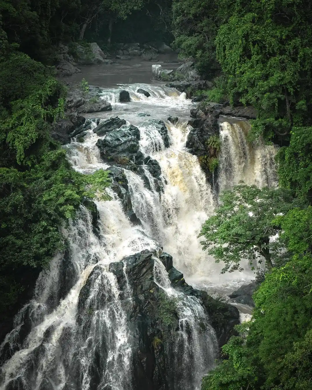 Moyar Waterfalls