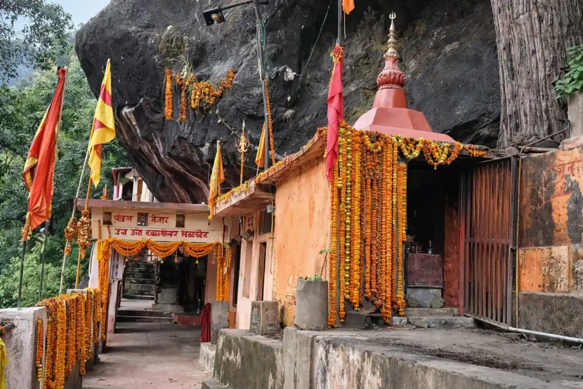 Shri Kalpeshwar Temple
