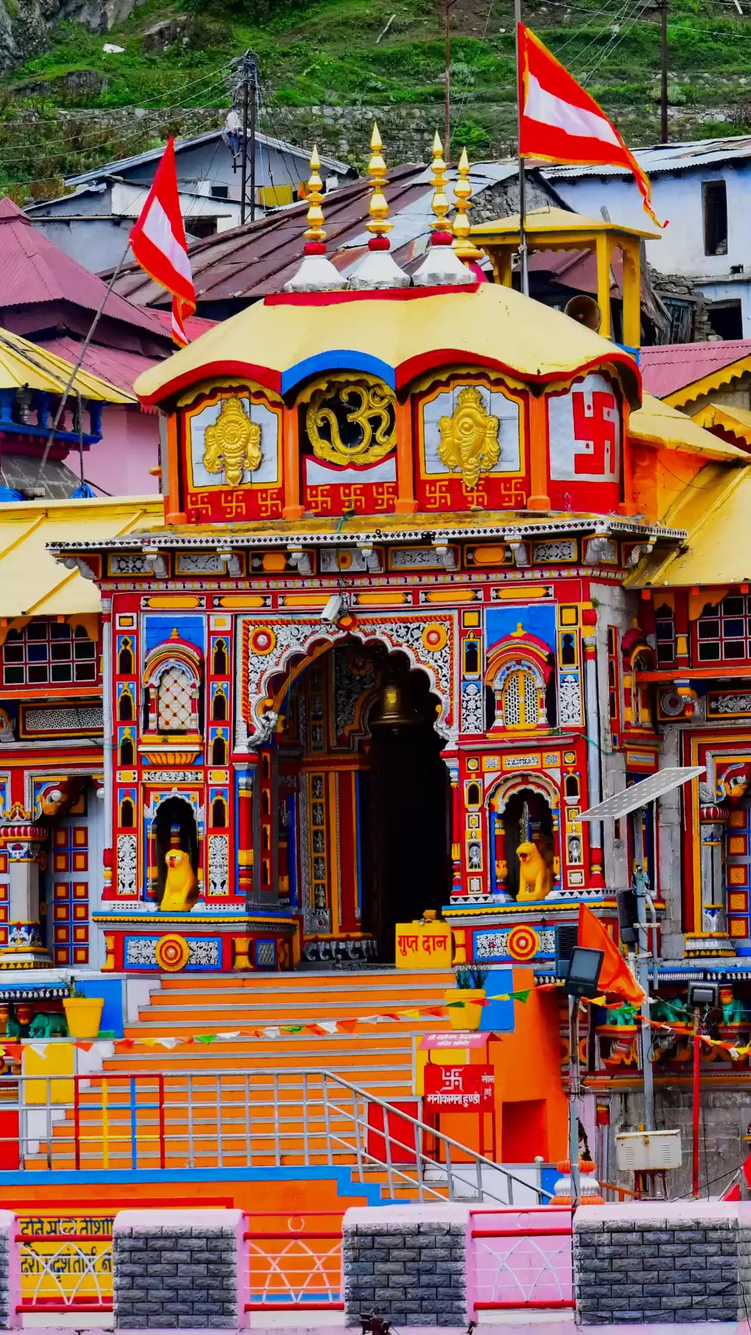 Badrinath Temple entrance, Uttarakhand – sacred Char Dham shrine featured in Uttarakhand tour packages
