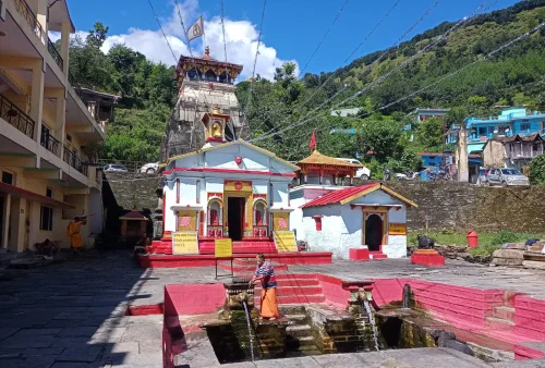 Ardhnareshwar Temple 