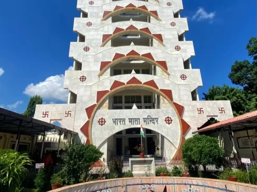 Bharat Mata Mandir Haridwar multi-storey temple dedicated to Mother India with patriotic exhibits and national icons