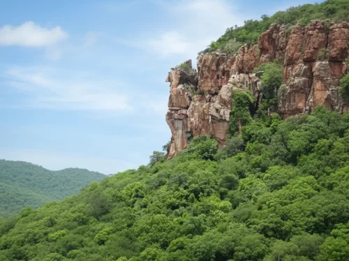 Garuda Hill, Horsley Hills – scenic rocky cliffs surrounded by lush green forests and panoramic valley views