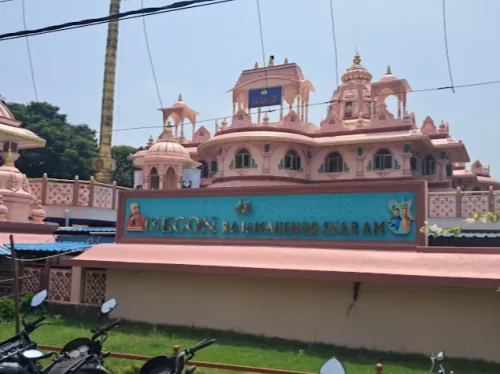 ISKCON Sri Sri Radha Gopinath Dasavatara Temple Rajamahendravaram spiritual landmark in Andhra Pradesh tour packages.