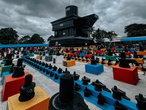 Kotilingeshwara Temple sacred Shiva shrine with numerous lingas in Andhra Pradesh tour packages.