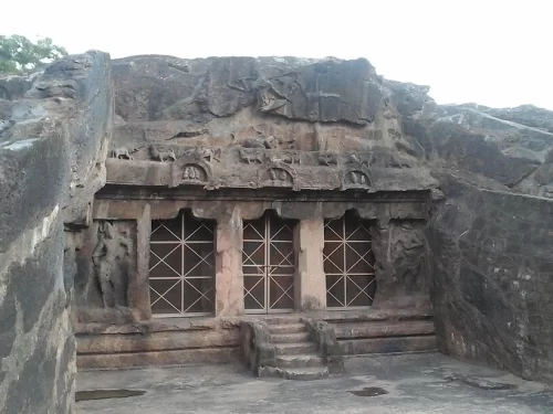 Mogalarajapuram Caves, Vijayawada – ancient rock-cut cave temples with historic Hindu carvings