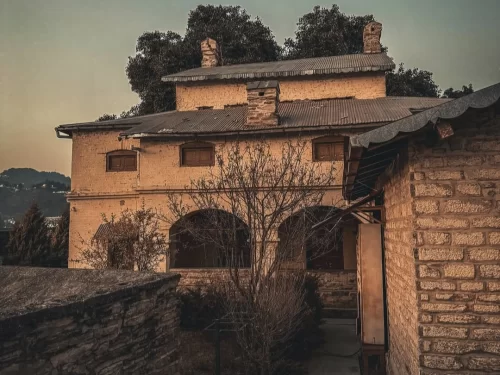 Historic Pithoragarh Fort in Pithoragarh, Uttarakhand showcasing traditional stone architecture and hilltop surroundings, a heritage site included in Uttarakhand tour packages