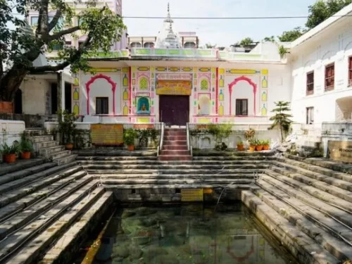 Rishi Kund Haridwar sacred hot water spring temple with ancient kund and Hindu pilgrimage significance