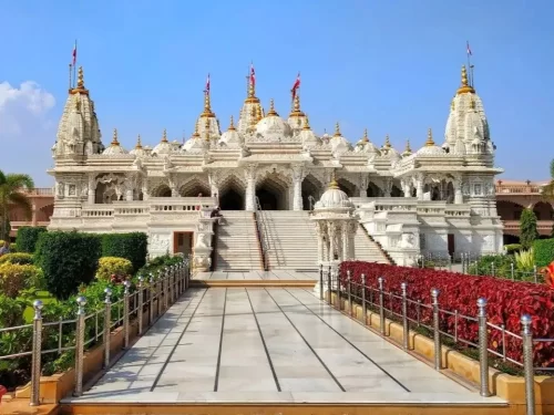 Shree Swaminarayan Temple Bhuj, grand Hindu temple in Kutch Gujarat, white marble architecture and spiritual landmark.