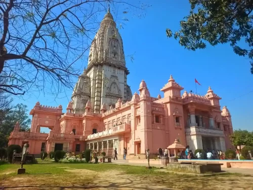Shri Kashi Vishwanath Temple BHU Varanasi, magnificent Birla temple dedicated to Lord Shiva with towering shikhara and serene campus setting in Uttar Pradesh.