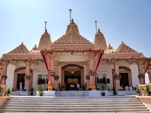 Trimandir, spiritual temple complex in Adalaj Gujarat, unique Jain-Hindu worship center and religious landmark.