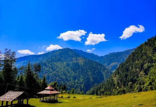Pundrik Rishi Lake